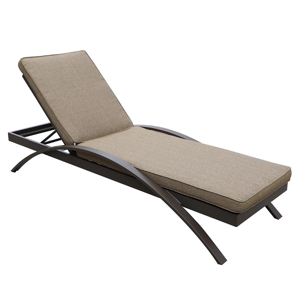 Poolside Lounger